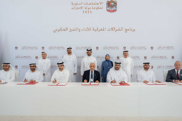 Sultan bin Ahmed Attends Signing of MoUs