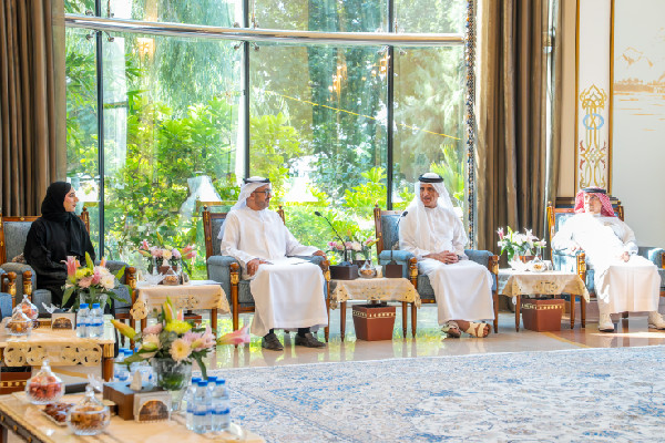 Sheikh Saud Congratulates Honours Graduates