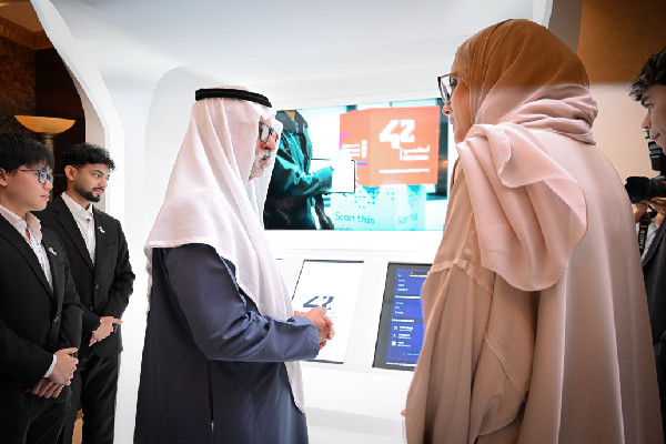 Sheikha Fatima Opens Nursing Conference in Abu Dhabi