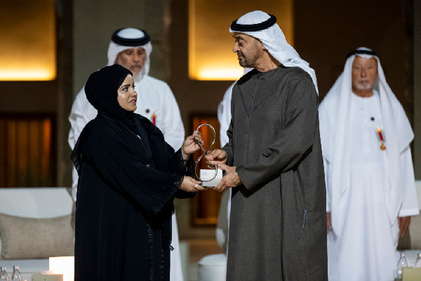 UAE President Honours Ten at Abu Dhabi Award
