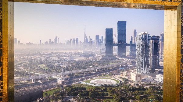 New Artwork Celebrates UAE Heritage in Dubai