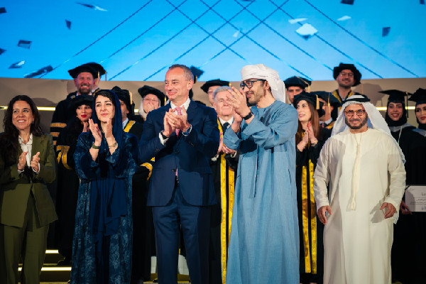 Makers of Tomorrow graduates celebrate at AGDA