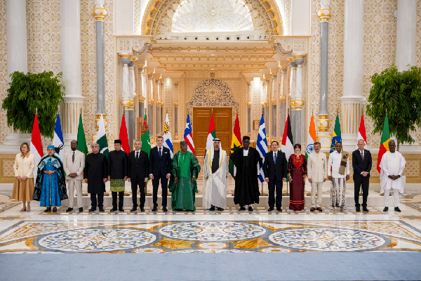 UAE President Welcomes New Ambassadors