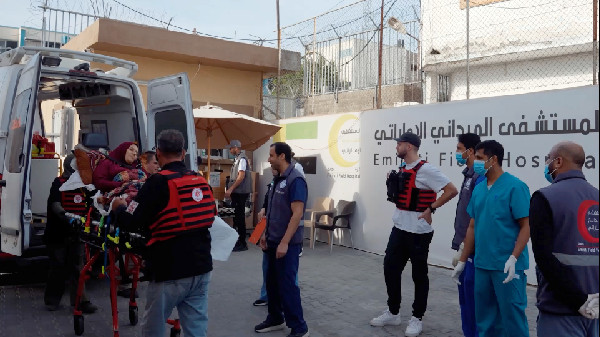 UAE Hospital Delivers Medical Aid in Gaza