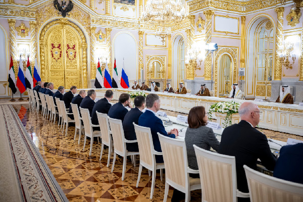 UAE Russia deepen ties in Moscow talks