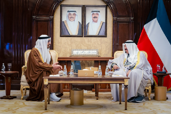 UAE Kuwait discuss deeper cooperation