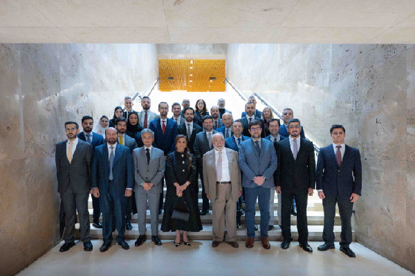 Ruler of Sharjah visits Portuguese Archives