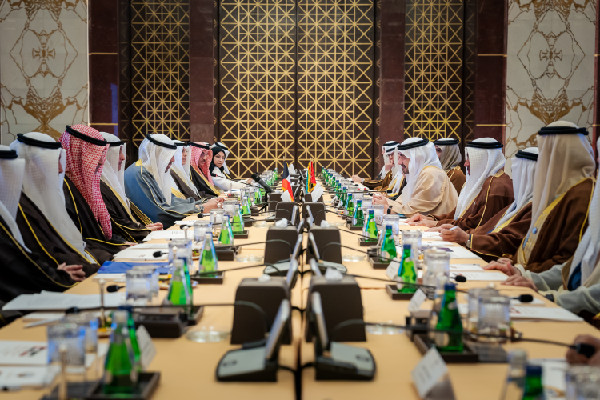 UAE Kuwait Sign Five MOUs