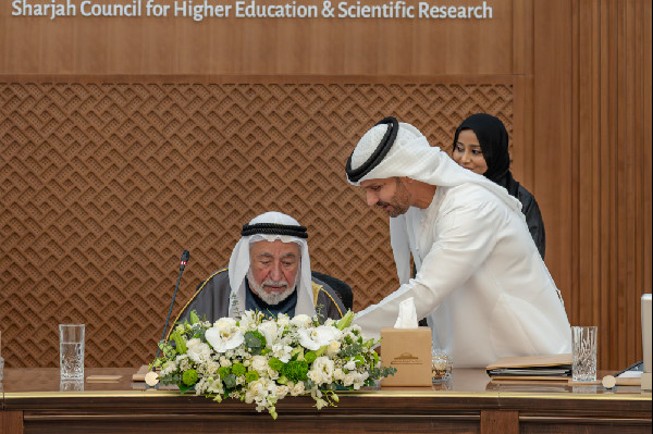 Sultan Al Qasimi Chairs Sharjah Council Meeting