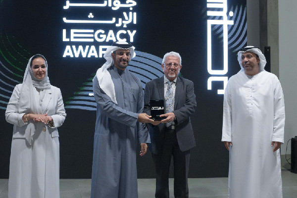 Sultan bin Ahmed Attends Xposure Closing