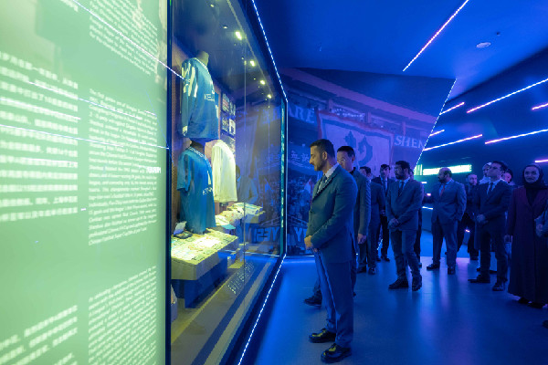 Sultan Al Qasimi Visits Shanghai Stadium