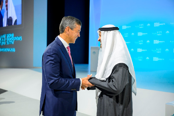 Paraguay Leader Receives Global Governance Award