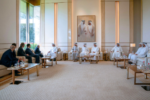 Dubai ties with CLP and Peninsula Hotels