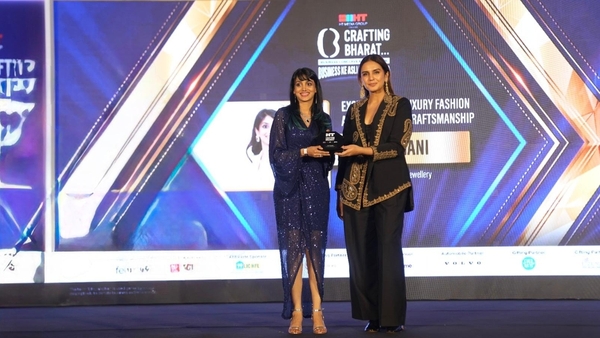 Dishi Somani Wins Big at Crafting Bharat Awards Dishi Somani Wins Big at Crafting Bharat Awards