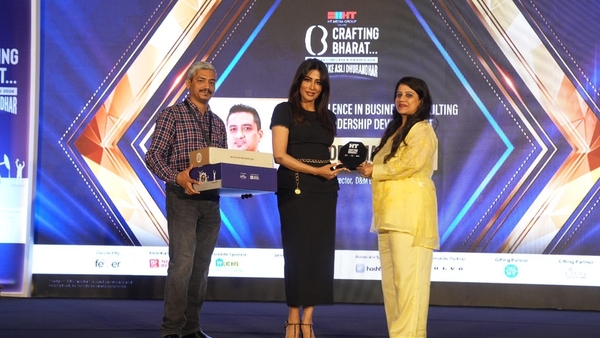 D&M Business Consultancy wins top industry honor D&M Business Consultancy wins top industry honor