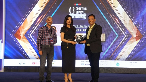 Tanishq Life Care Wins Global Export Award Tanishq Life Care Wins Global Export Award