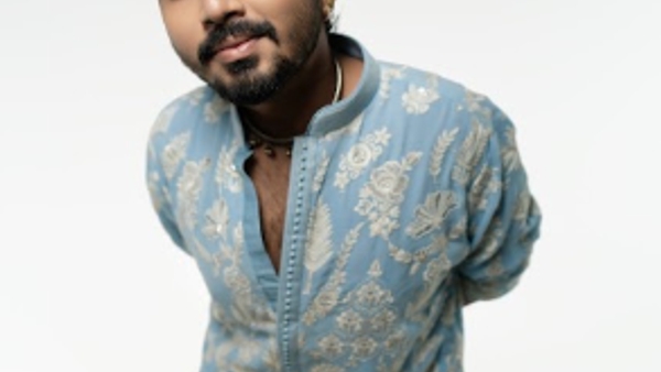 Shivam Barot: 20-Year-Old Redefining Gujarati Folk Music Shivam Barot: 20-Year-Old Redefining Gujarati Folk Music